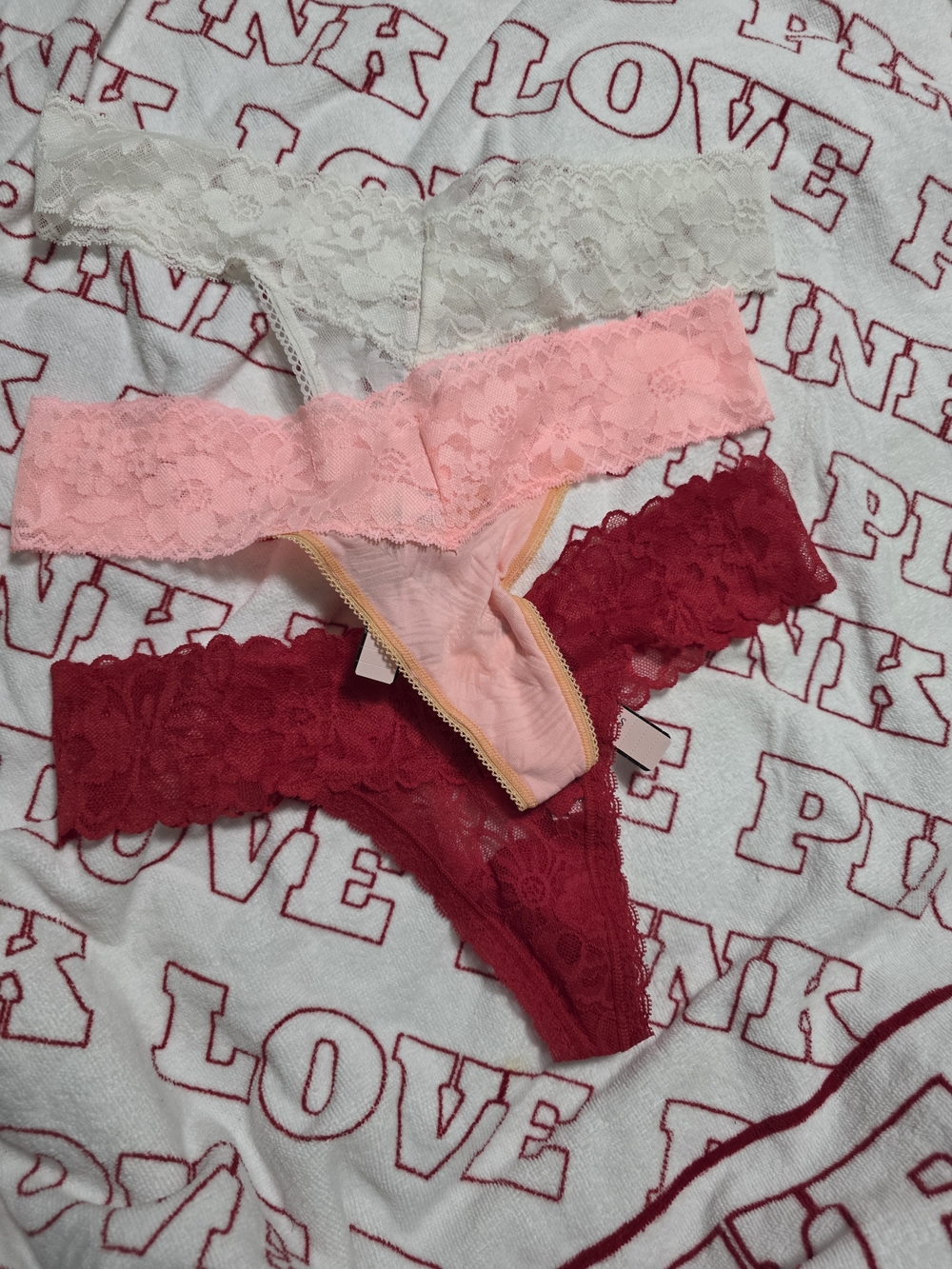 NWT 3 PACK Victoria's Secret Lace Thong Set - White, Light Pink, Red